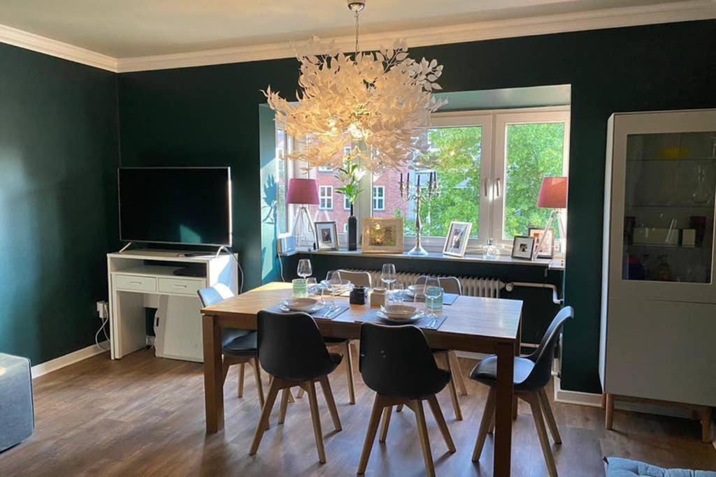 Foerdestyle, Stilvolle Wohnung In Zentraler Lage Kiel Extérieur photo